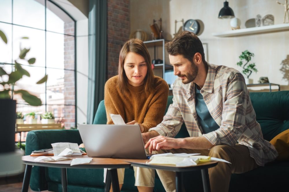 How to Save Money While Living in a Big City